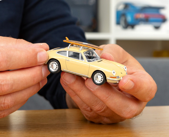 Porsche 911 Surf Edition Advent Calendar 1:43